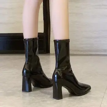 Martn/къси дамски обувки, новост 2021 г., есенни и зимни обувки от лачена кожа на дебелите обувки с квадратни пръсти, с кадифени обувки на висок ток, бежов цвят