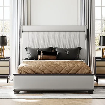 Италианската светла луксозно легло от масивно дърво 1,8 м, постмодернистская минималистичная спалня, кожена художествена двойно легло, малка странична масичка, италиански