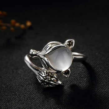 Нов дизайн, инкрустирани с естествен бял халцедоном, женски пръстен с лисици ръка, открывающееся регулируема ретро, свежо и сладко елегантна очарователно сребърно бижу