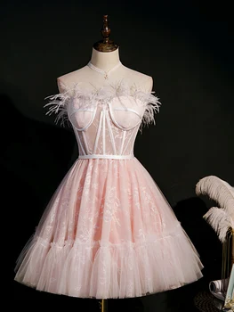 рокля в стил лолита, розово пакетче с пера, дантелено кратко бална рокля, средновековна рокля, рокля от Епохата на Възраждането, рокля на кралица Викторианската епоха / Belle Топка